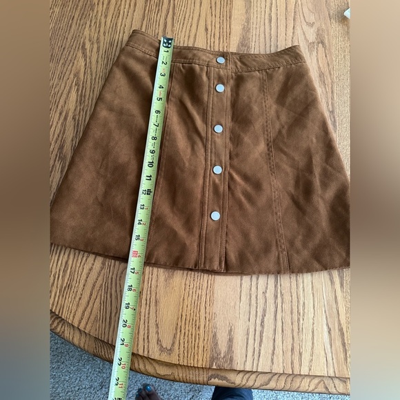 H&M Divided Short A-line skirt with a high waist and buttons at front Size 2 - Picture 8 of 8